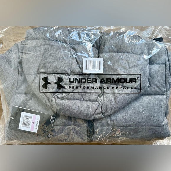 Little Boy Under Armour Hooded Pronto Puffer Jacket, Gray Black, Size 5 NEW - Picture 3 of 4